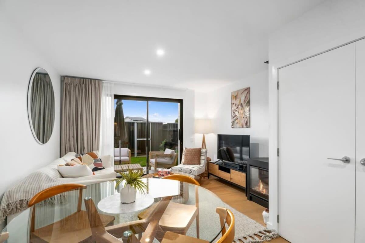 Wanaka Riverside Townhouse Retreat Albert Town Екстериор снимка