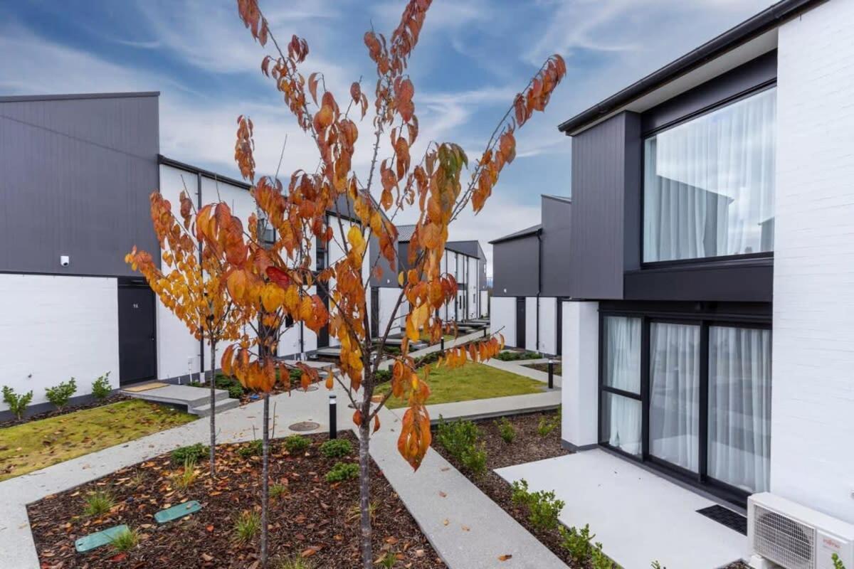 Wanaka Riverside Townhouse Retreat Albert Town Екстериор снимка