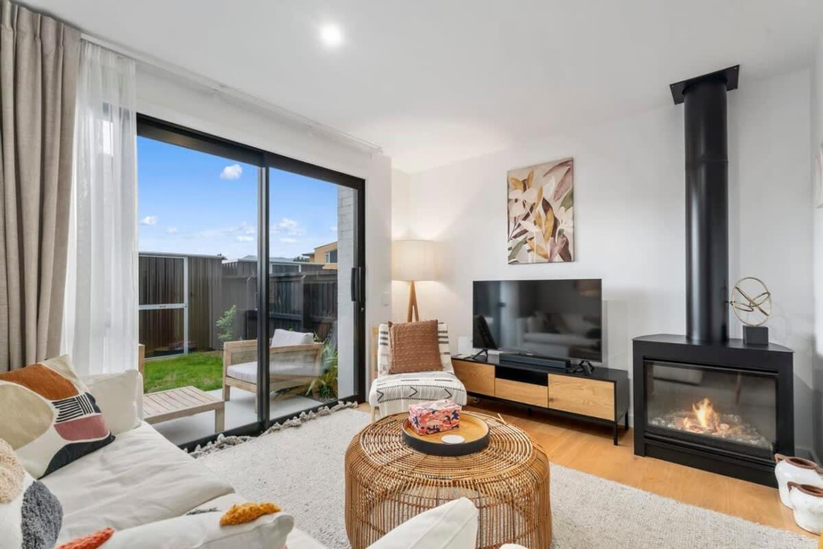 Wanaka Riverside Townhouse Retreat Albert Town Екстериор снимка